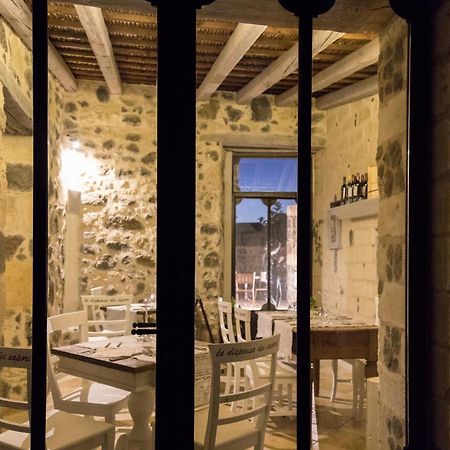 Il Cortiletto Hotel Maison Tresnuraghes Exterior photo