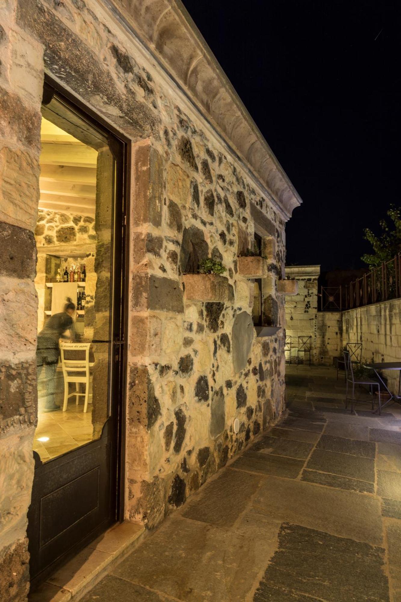 Il Cortiletto Hotel Maison Tresnuraghes Exterior photo
